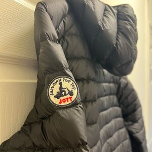 Men’s JOTT Lightweight hooded puffer jacket (XL) in like-new condition.